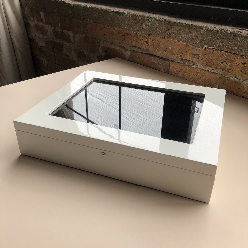 Gloss White Signature Folio Box for 11×14 Mats (25 deep)